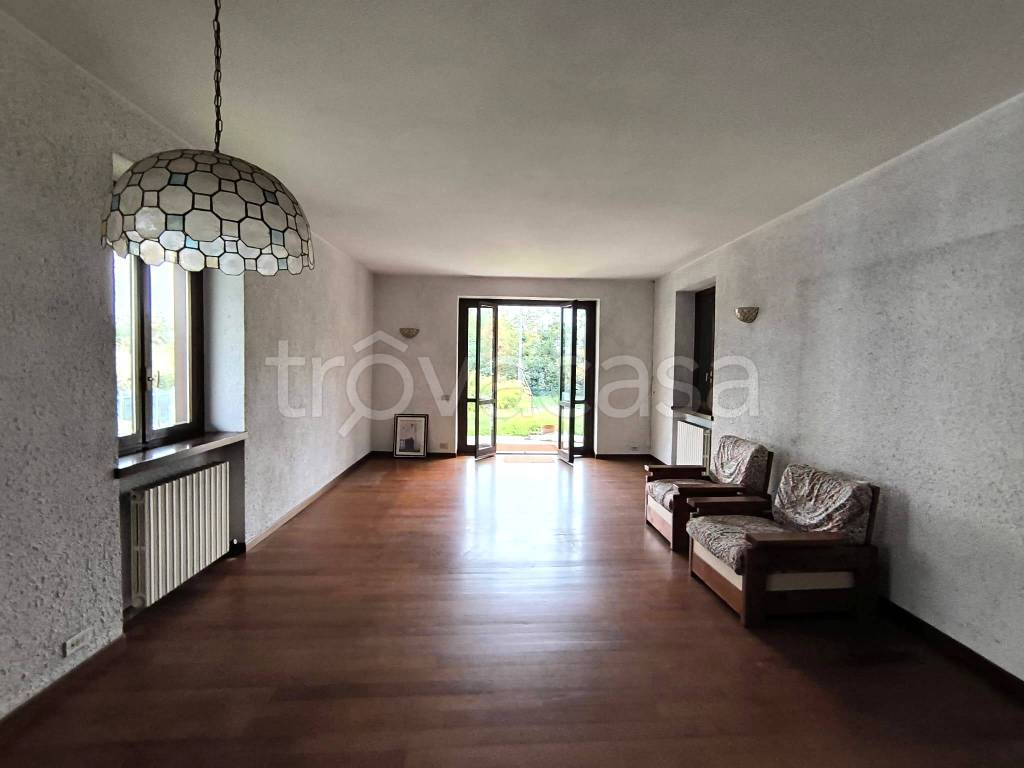 casa indipendente in vendita ad Arluno