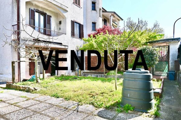 appartamento in vendita ad Arluno in zona Rogorotto