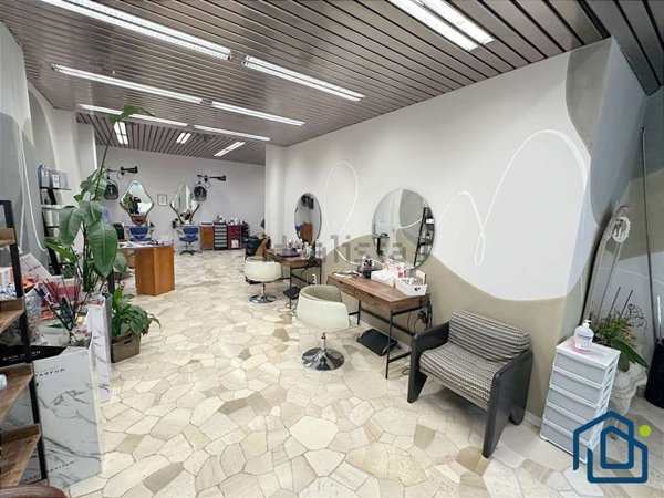 locale di sgombero in vendita ad Arluno