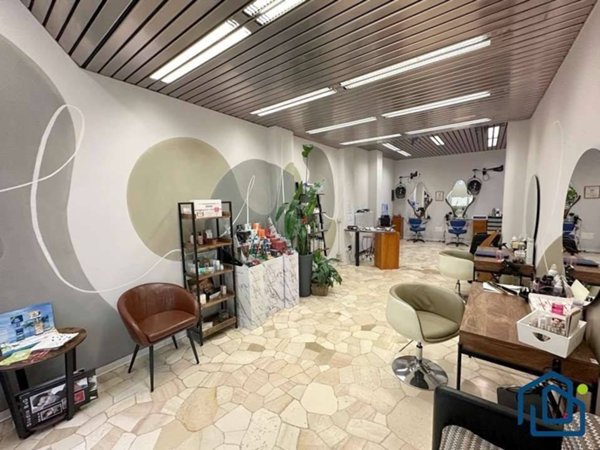 negozio in vendita ad Arluno