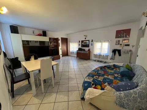 appartamento in vendita ad Arluno in zona Rogorotto