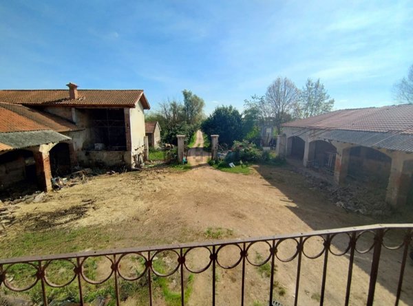 pentavano in vendita ad Arluno