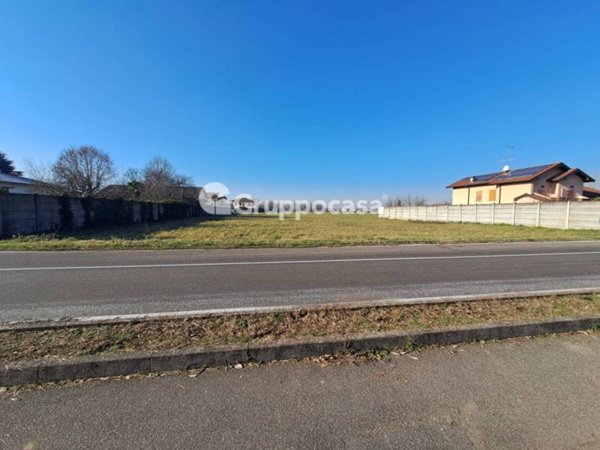 casa indipendente in vendita ad Arluno