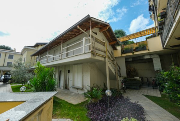 casa indipendente in vendita ad Arluno