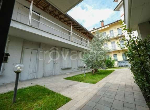 casa indipendente in vendita ad Arluno