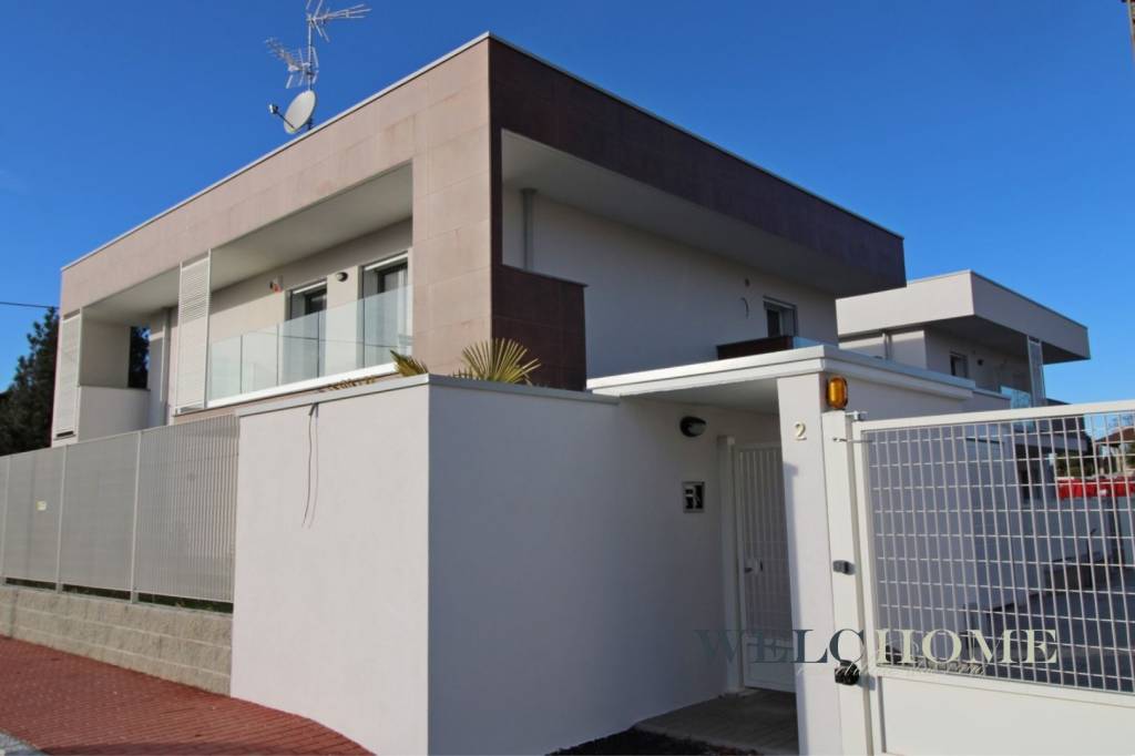 casa indipendente in vendita ad Arluno