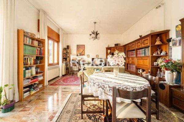 appartamento in vendita ad Arluno in zona Rogorotto