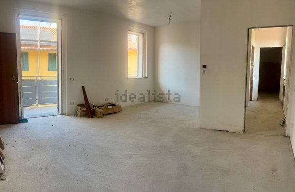 appartamento in vendita ad Arluno in zona Rogorotto