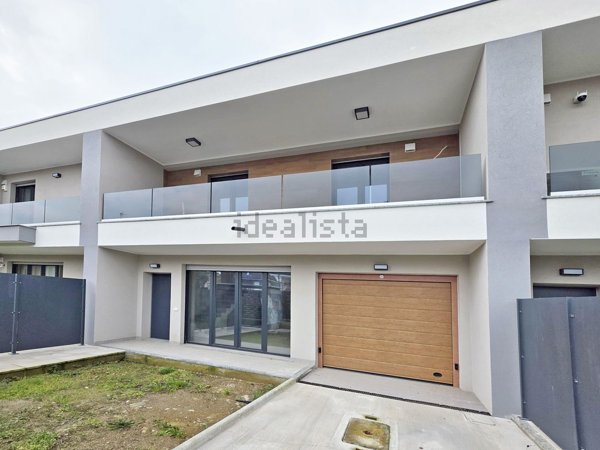 casa indipendente in vendita ad Arluno