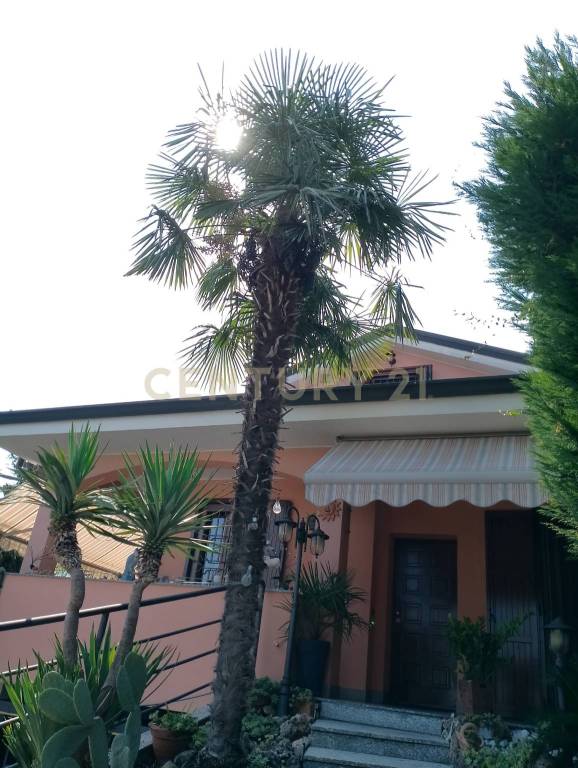 casa indipendente in vendita ad Arluno in zona Rogorotto