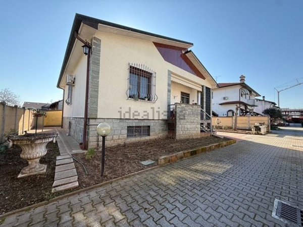 appartamento in vendita ad Arluno