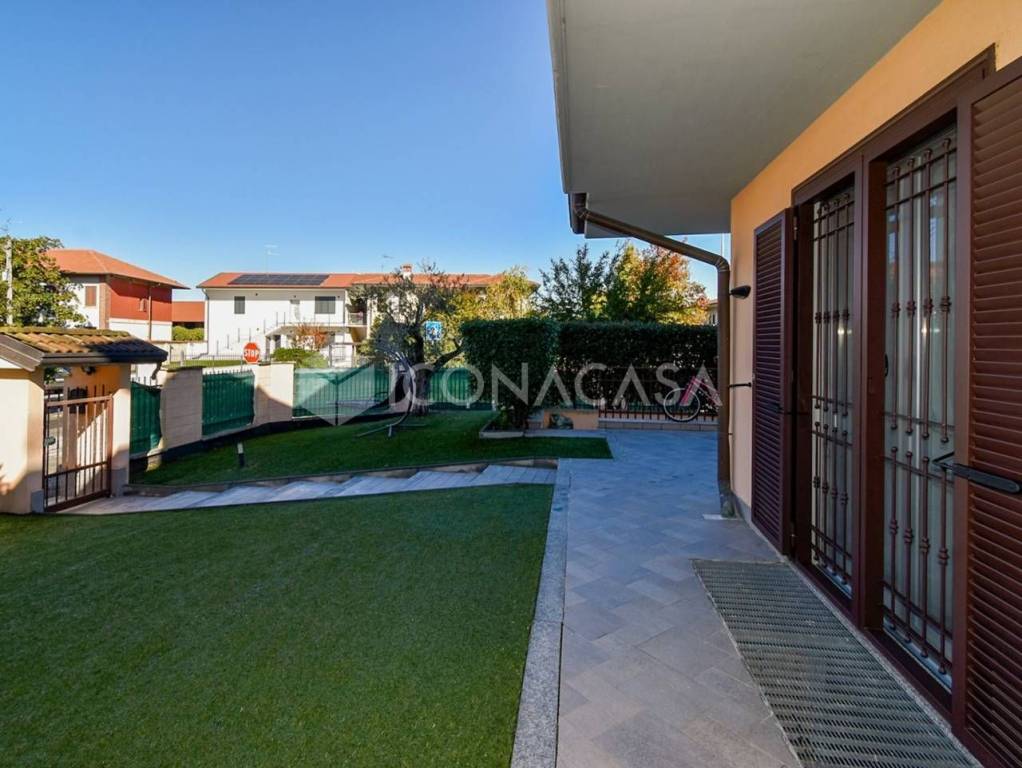 casa indipendente in vendita ad Arluno