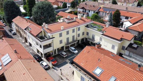 negozio in vendita ad Arluno