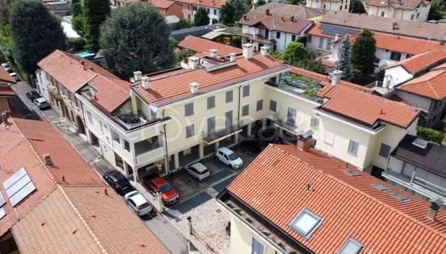 negozio in vendita ad Arluno