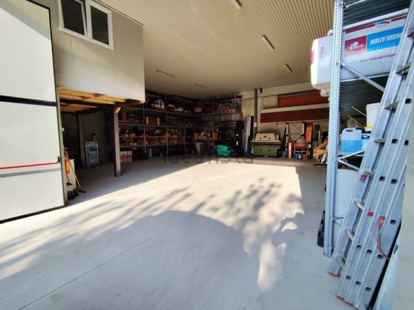 ufficio in vendita ad Arluno in zona Rogorotto