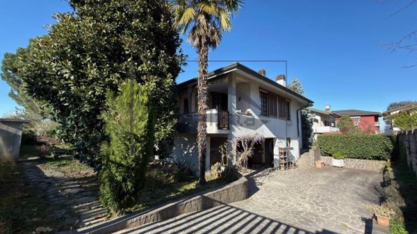 casa indipendente in vendita ad Arluno in zona Rogorotto