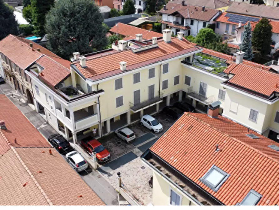 negozio in vendita ad Arluno