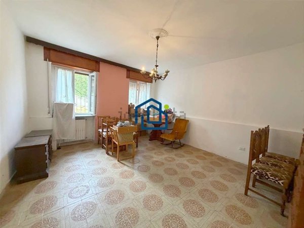 casa semindipendente in vendita ad Arluno