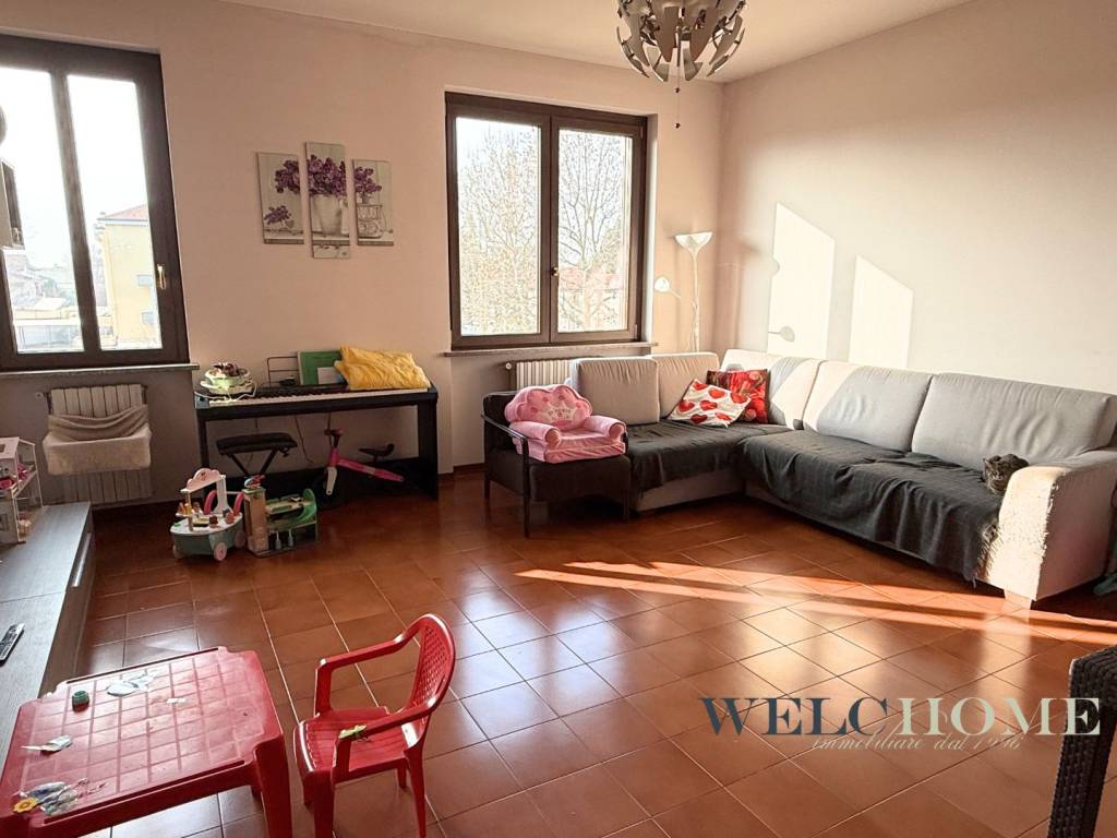 appartamento in vendita ad Arluno in zona Rogorotto