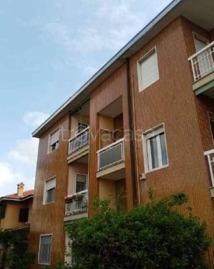 appartamento in vendita ad Arluno in zona Rogorotto
