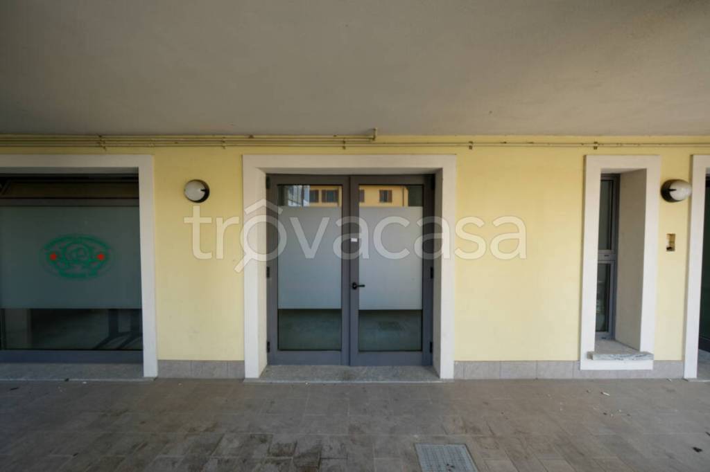 appartamento in vendita ad Arluno in zona Rogorotto