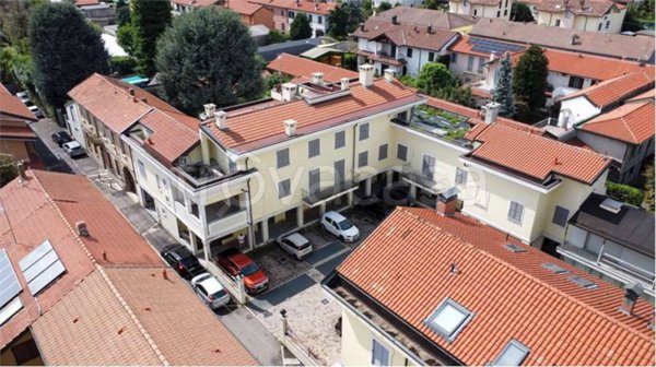 appartamento in vendita ad Arluno in zona Rogorotto