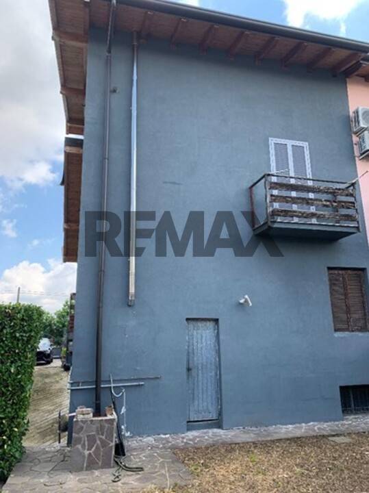 casa indipendente in vendita ad Arluno