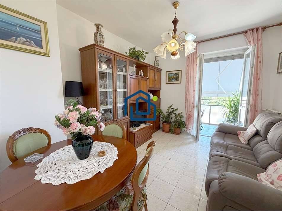 appartamento in vendita ad Arluno in zona Rogorotto