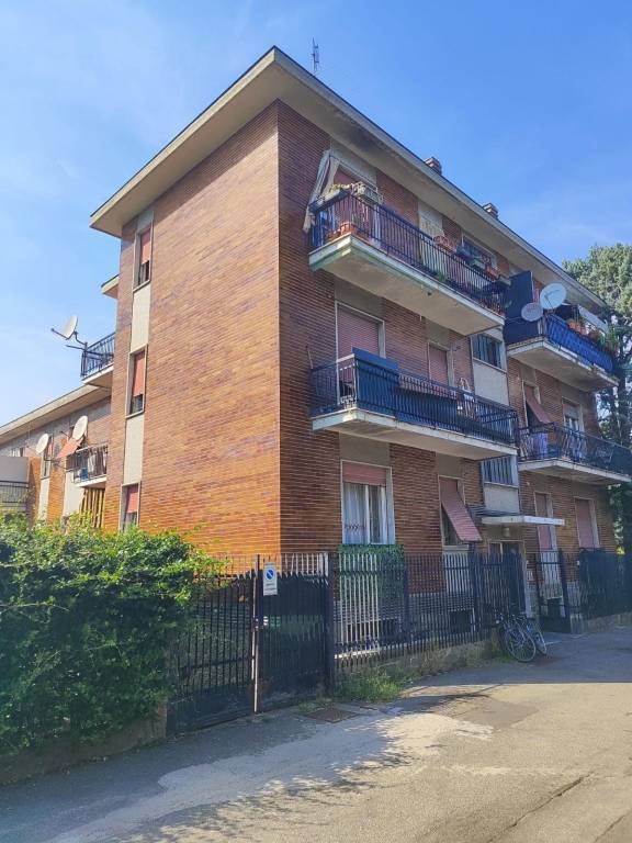 appartamento in vendita ad Arluno in zona Rogorotto