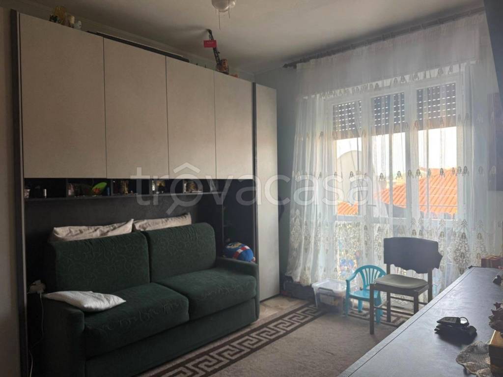 appartamento in vendita ad Arluno in zona Rogorotto