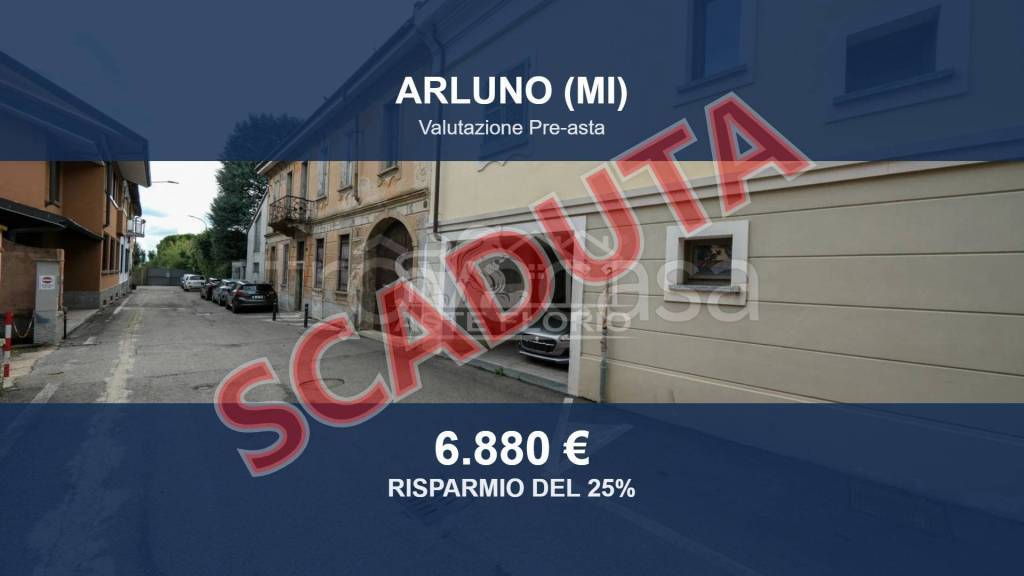 box auto in vendita ad Arluno in zona Rogorotto