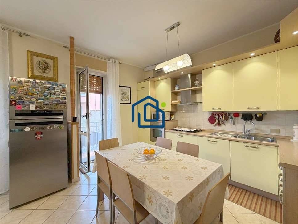 appartamento in vendita ad Arluno in zona Rogorotto