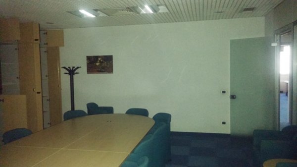 ufficio in vendita ad Assago