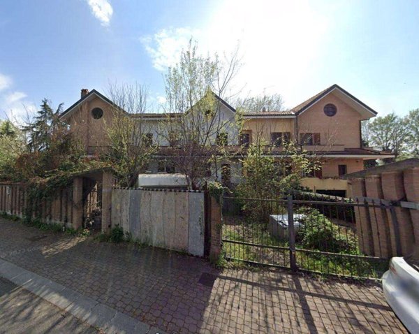 casa indipendente in vendita ad Assago