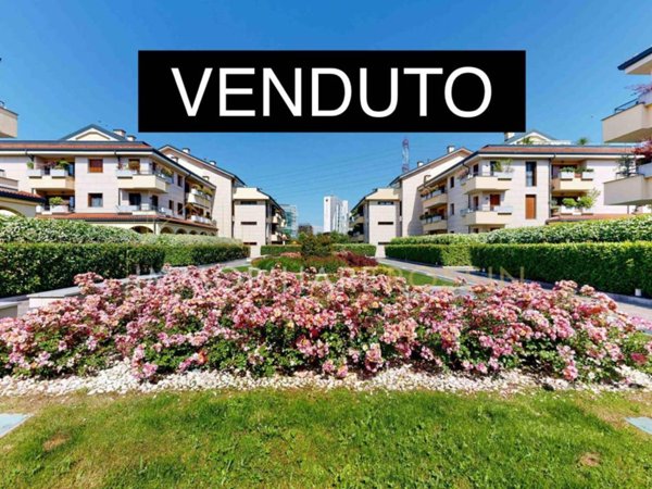 appartamento in vendita ad Assago
