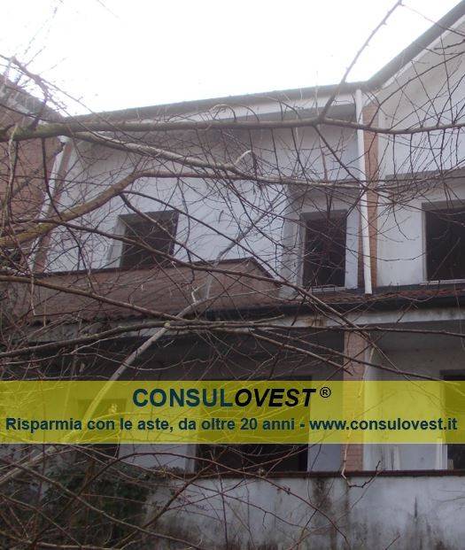 casa indipendente in vendita ad Assago