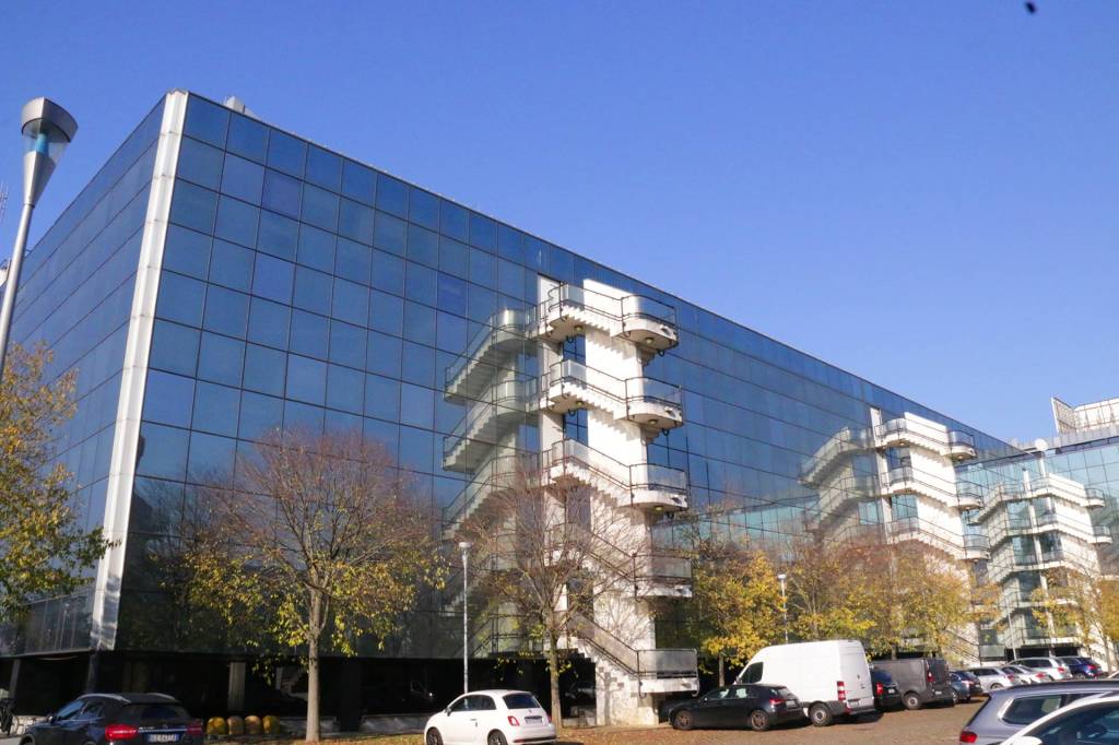 intera palazzina in vendita ad Assago