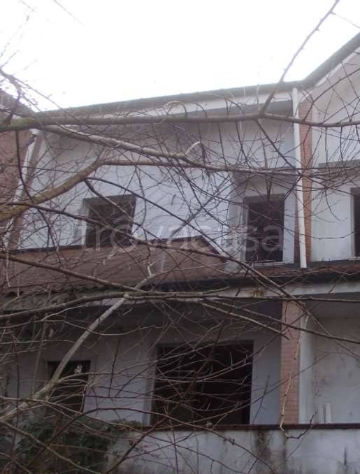 casa indipendente in vendita ad Assago