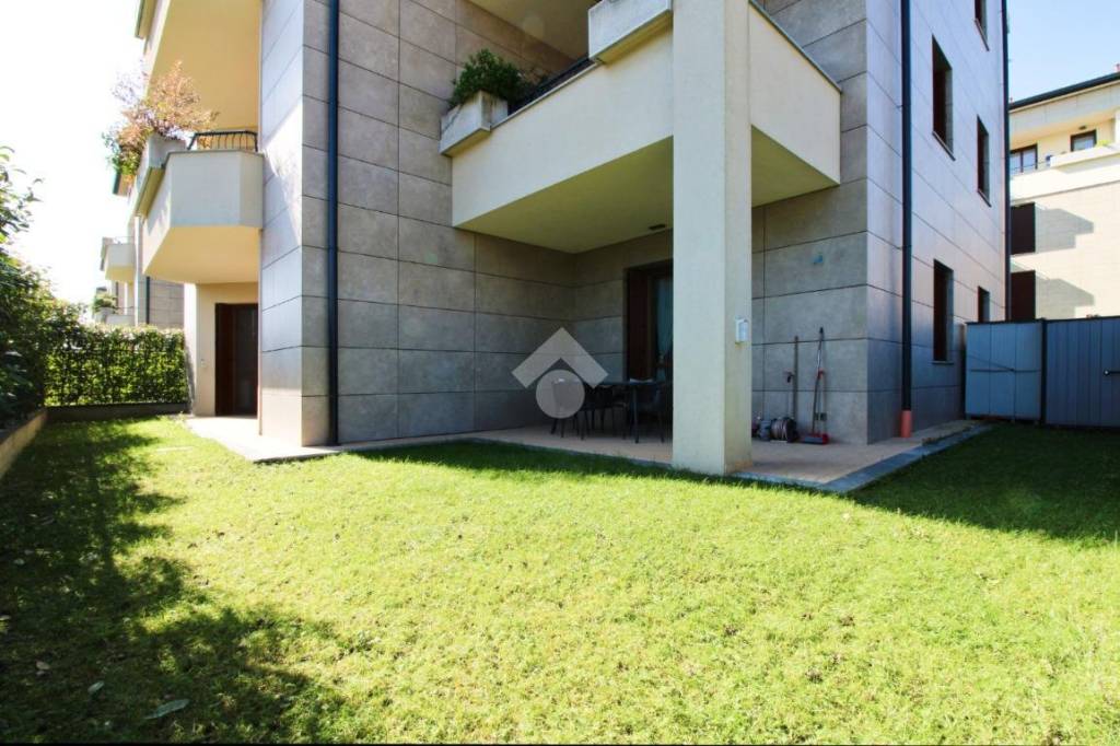 appartamento in vendita ad Assago