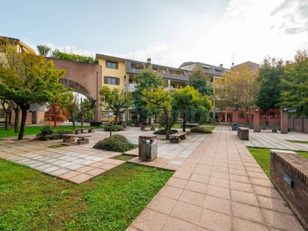 appartamento in vendita ad Assago