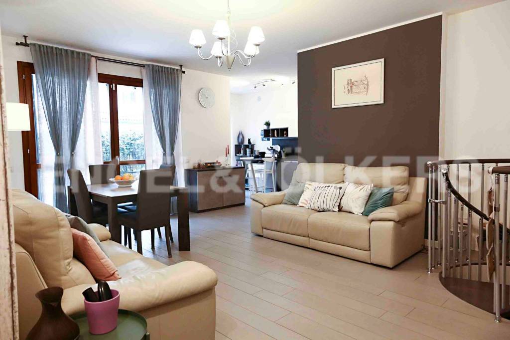 appartamento in vendita ad Assago