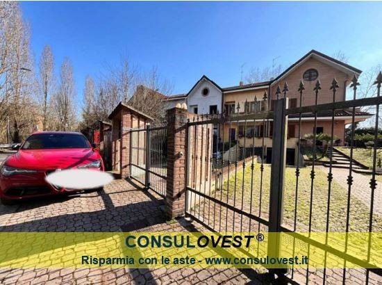 casa indipendente in vendita ad Assago