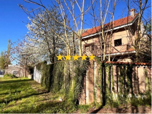 casa indipendente in vendita ad Assago