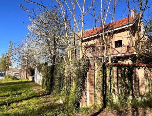 casa indipendente in vendita ad Assago