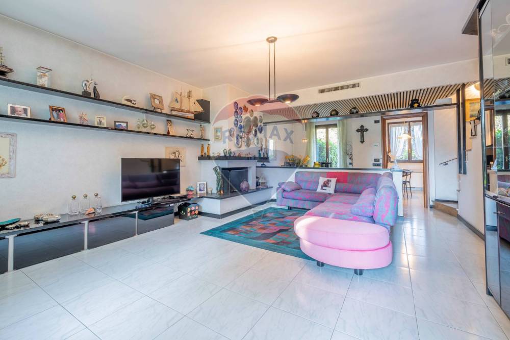 casa indipendente in vendita ad Assago