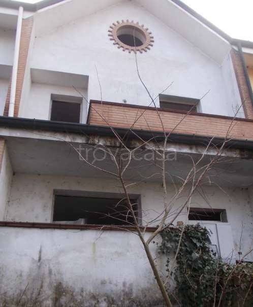 casa indipendente in vendita ad Assago