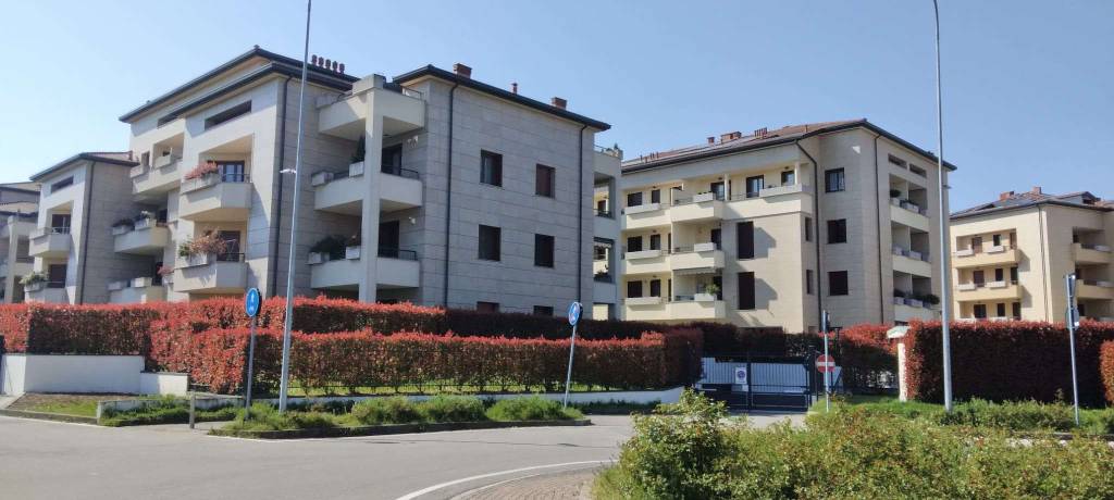 appartamento in vendita ad Assago
