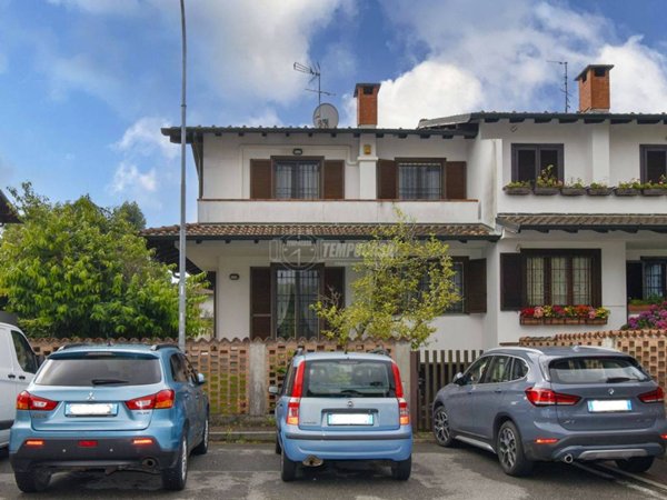 casa indipendente in vendita ad Assago