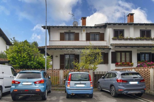 casa indipendente in vendita ad Assago