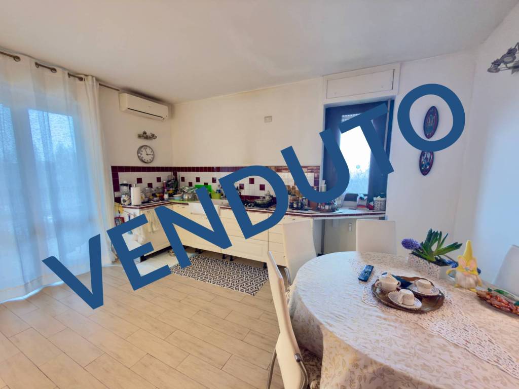 appartamento in vendita ad Assago